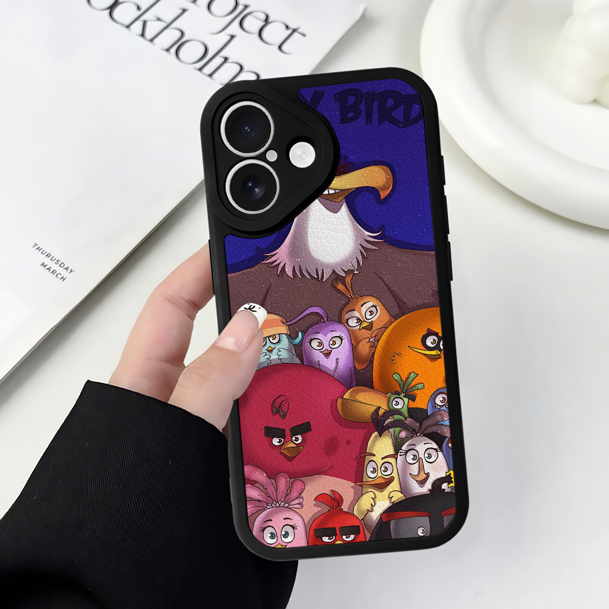 （画像用） Angry Birds アングリーバード 【iPhone 16シリーズ対応】シリコンスマホケース（レザー調） 材質：シリコン